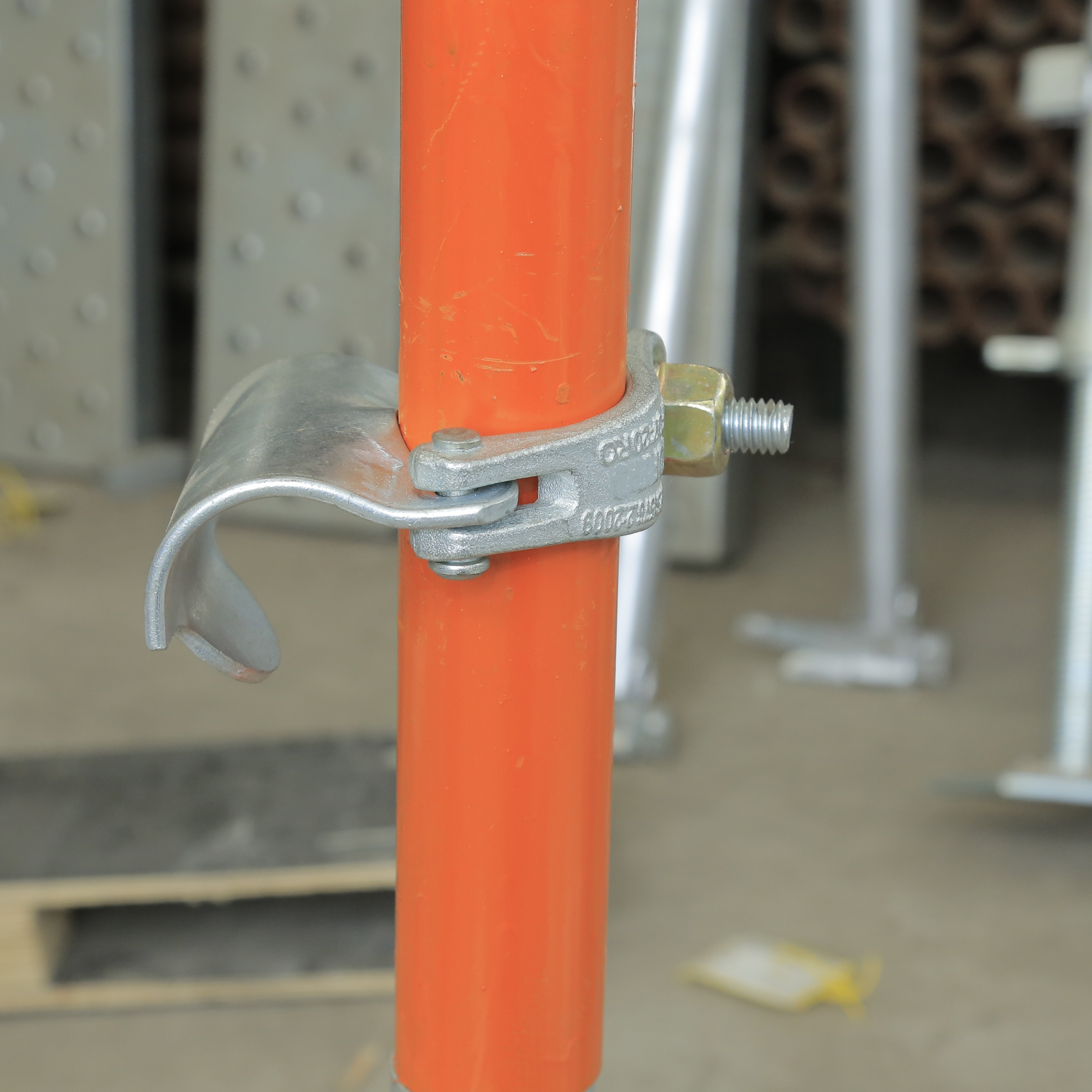 Putlog Coupler